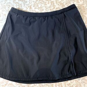 SlimShaper Swim Skirt Black Sz 18 Gorgeous